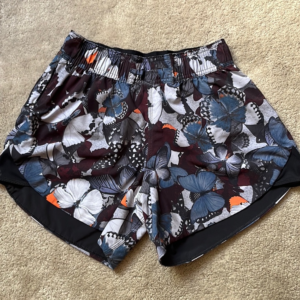 Lululemon Reversible Butterfly Shorts